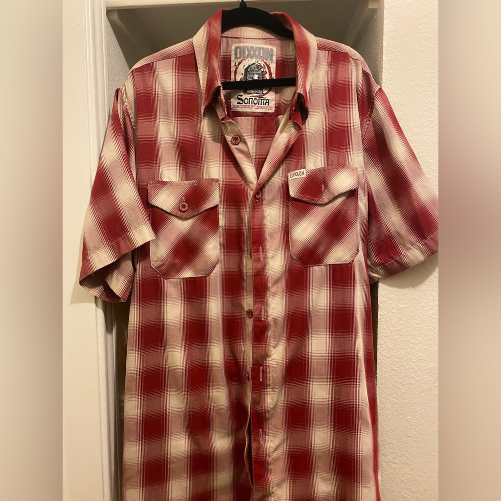 Mens Sonoma large Dixxon Tee